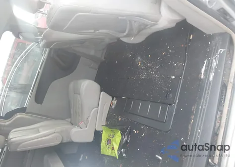 2011 Chrysler Town & Country Touring-L из США, поврежденный, VIN 2A4RR8DG1BR694753